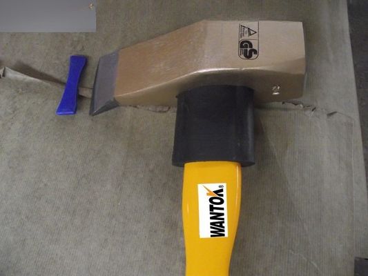 5KG Heavy Splitting Maul Axe with Fiberglass Handle and Splitting Wedge Long Lasting